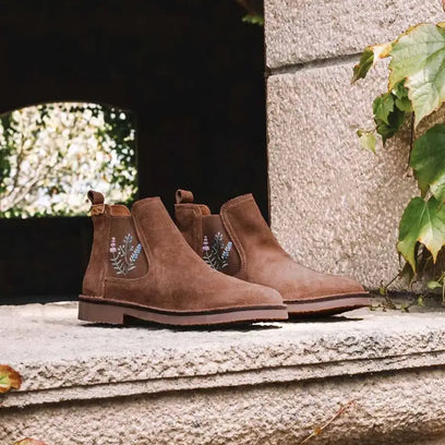 Bisbal Dames Chelsea Boots Suede Taupe