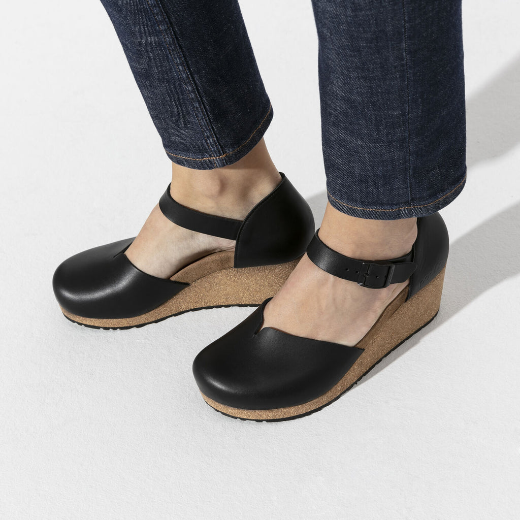 Mary Dames Clogs Black Narrow-fit